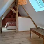 Authentic 18th Century Longhouse In Le Perche Hébergement de vacances