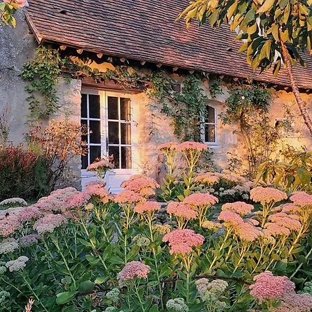 Authentic 18th Century Longhouse In Le Perche *