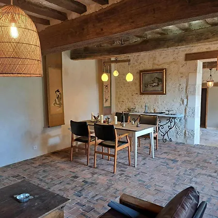 Authentic 18th Century Longhouse In Le Perche Hébergement de vacances *
