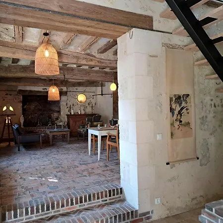 Authentic 18th Century Longhouse In Le Perche Hébergement de vacances *