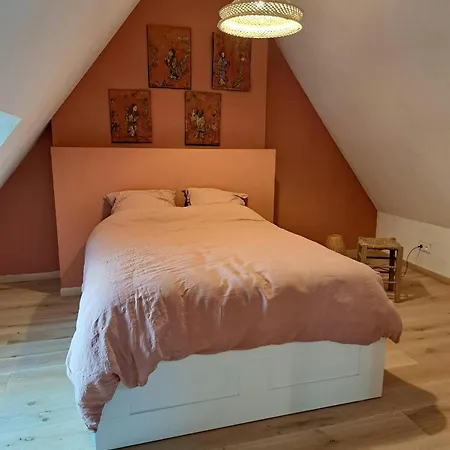 펜션 Authentic 18th Century Longhouse In Le Perche